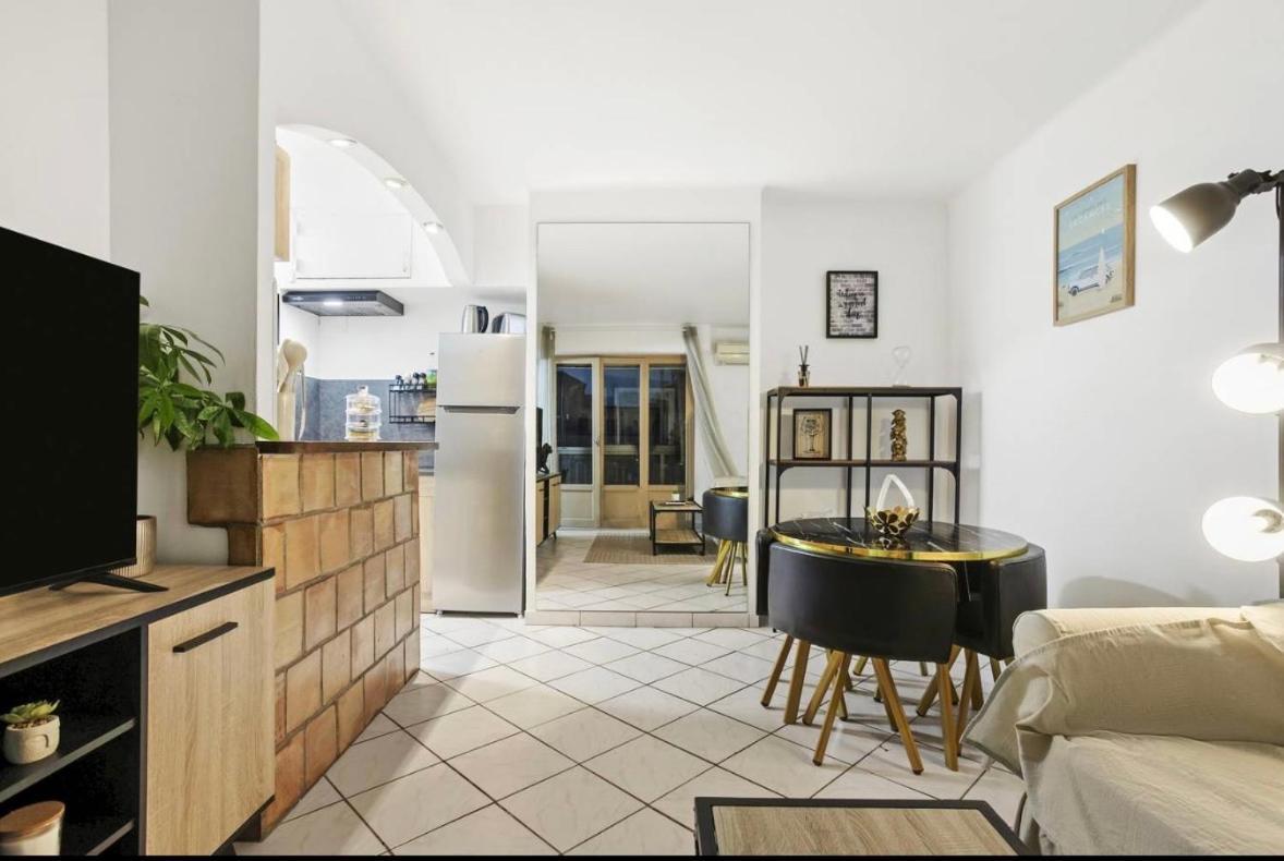 T2 A Apartment *